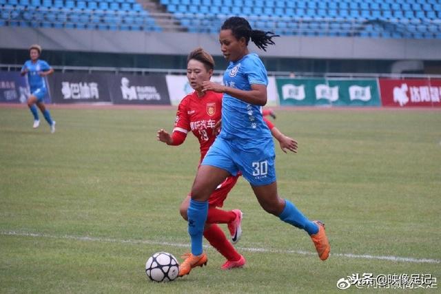王霜在家乡破门 中国女足友谊赛不敌俄罗斯